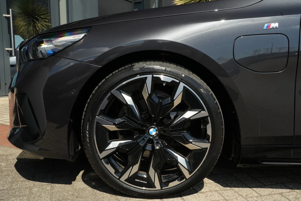 BMW 5 Serie – foto 9