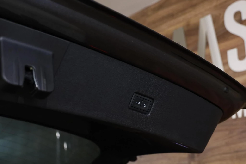 Audi Q8 – foto 38