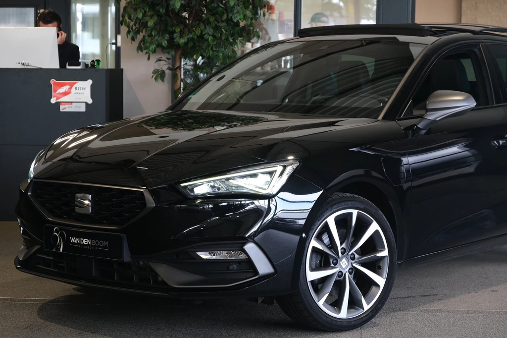 SEAT Leon – foto 2