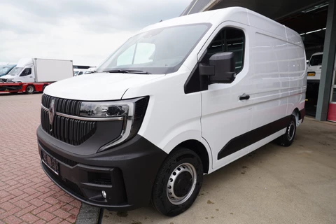 Renault Master E-Tech T35 L2H2 Advance long range 87 kWh 143PK Automaat Climate | Navi | Cruise | Camera