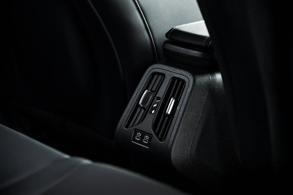 BMW iX1 – foto 52
