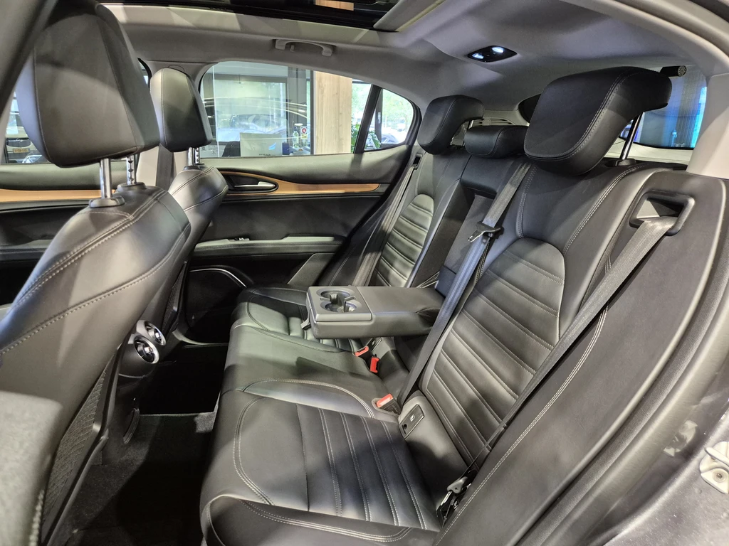 Alfa Romeo Stelvio – foto 18