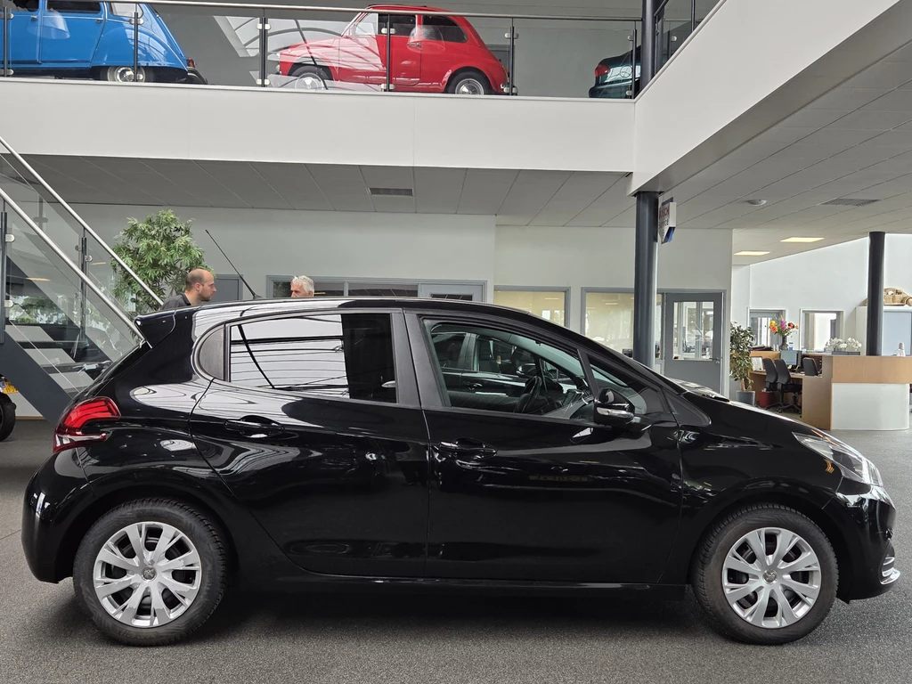 Peugeot 208 – foto 8