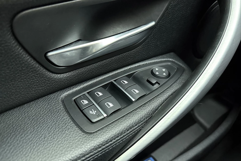 BMW 3 Serie – foto 21