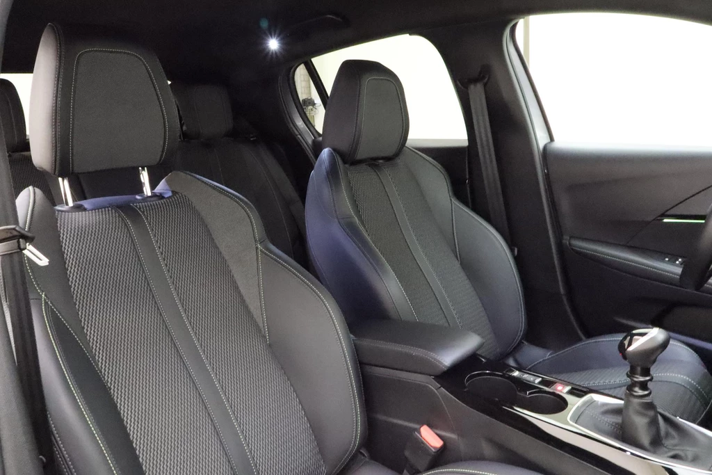 Peugeot 208 – foto 14