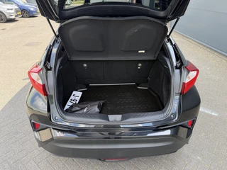 Toyota C-HR – thumbnail 11
