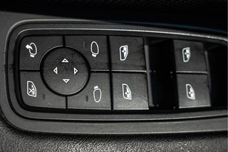Porsche Taycan – thumbnail 31