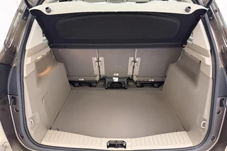 Ford C-MAX – thumbnail 12