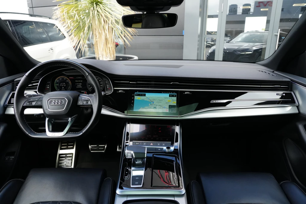 Audi Q8 – foto 7