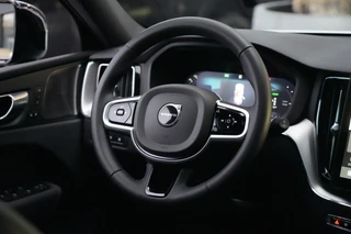Volvo XC60 – thumbnail 8