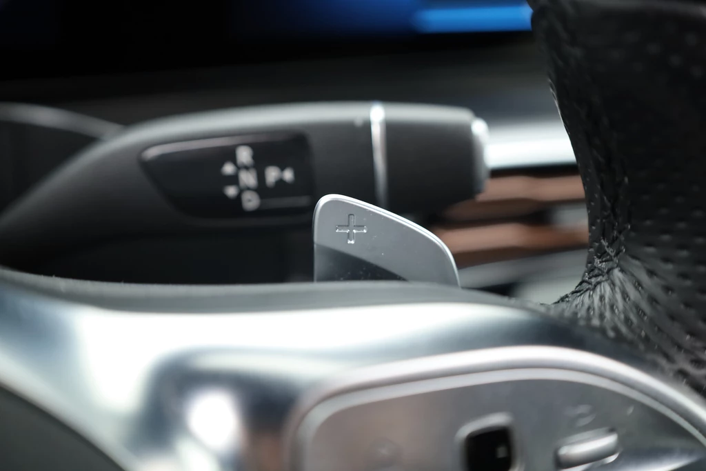 Mercedes-Benz EQC – foto 18