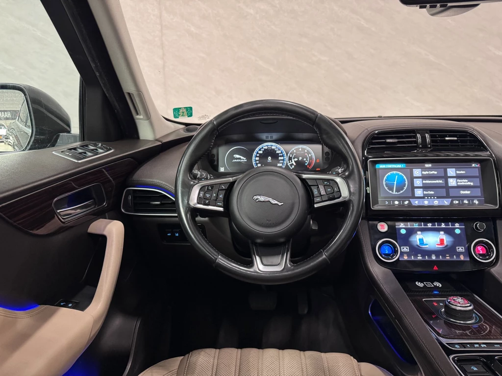 Jaguar F-PACE – foto 15