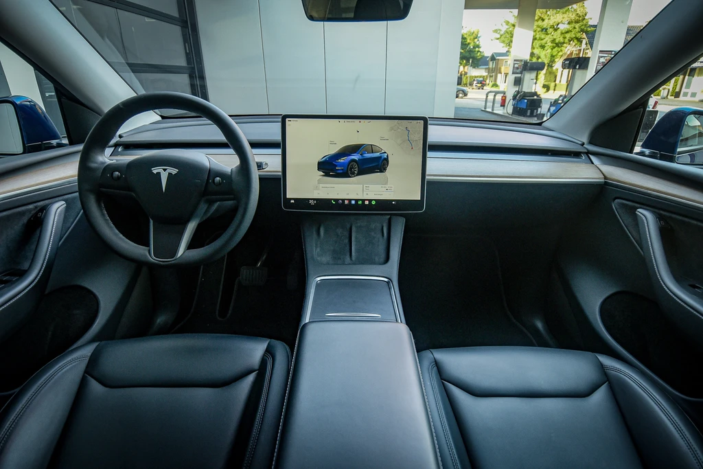Tesla Model Y – foto 32