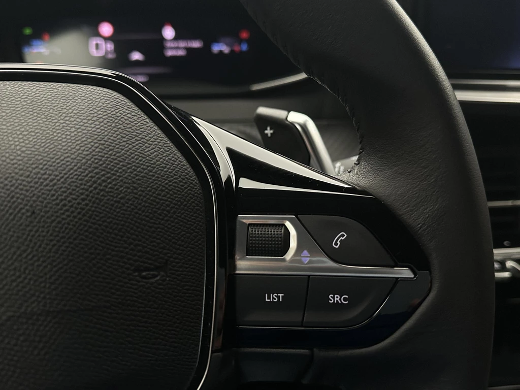Peugeot 208 – foto 24