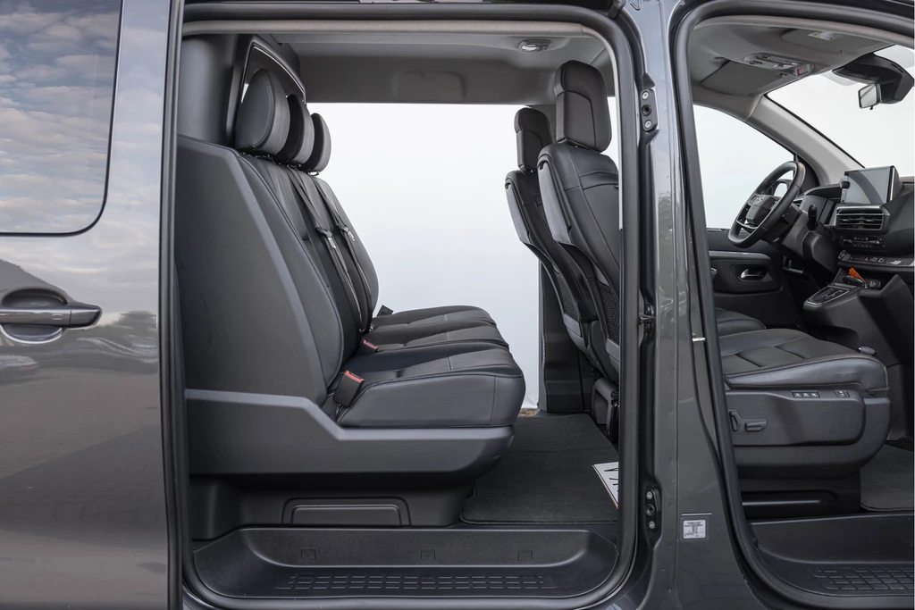 Opel Vivaro – foto 12