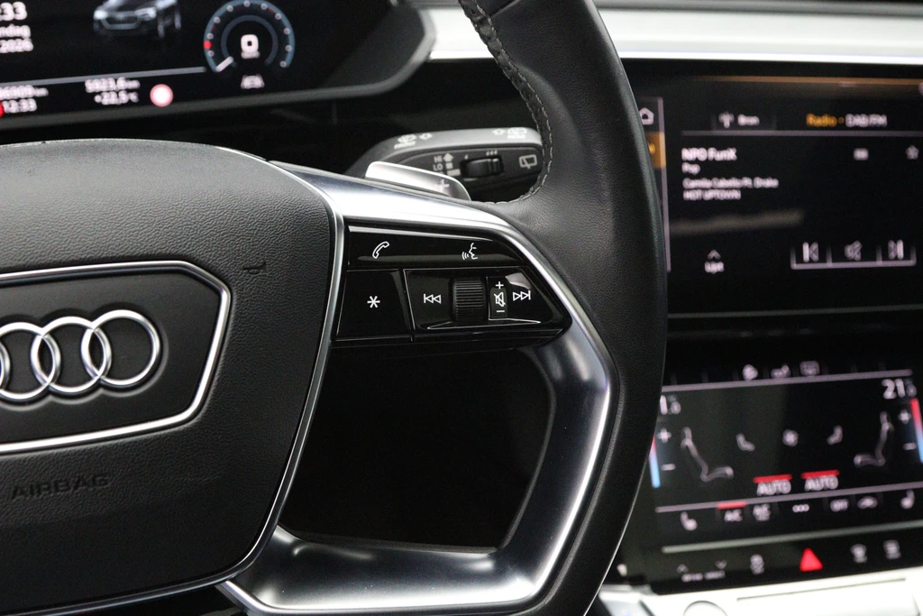 Audi e-tron – foto 17