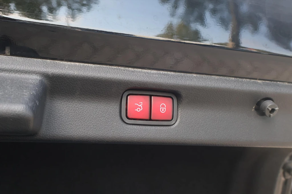 Mercedes-Benz EQE – foto 20
