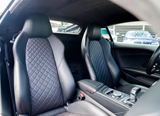 Audi R8 – thumbnail 22