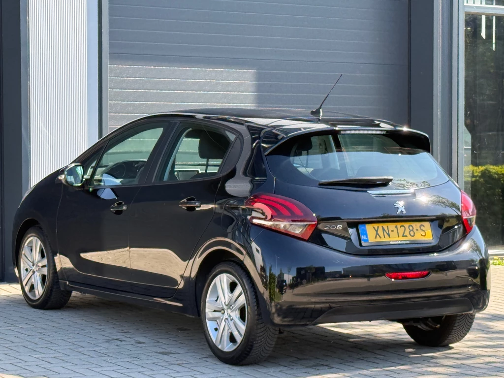 Peugeot 208 – foto 3