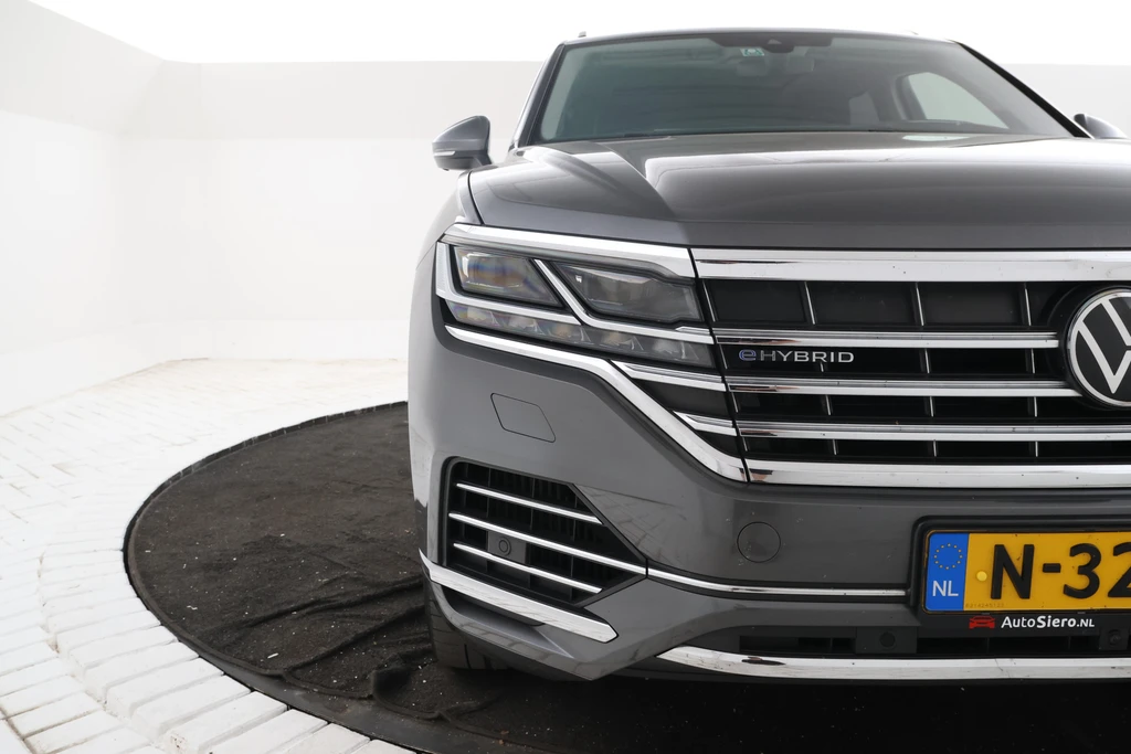 Volkswagen Touareg – foto 6