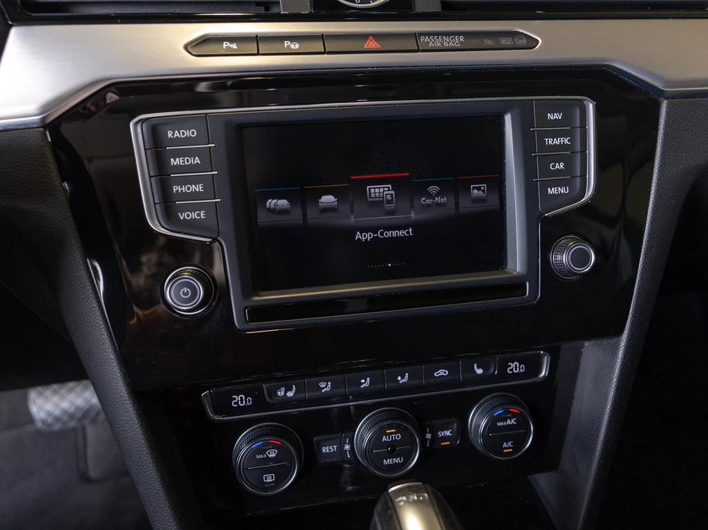 Volkswagen Passat – foto 32