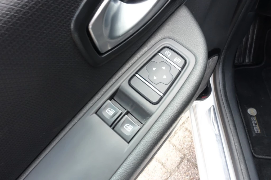 Renault Clio – foto 14