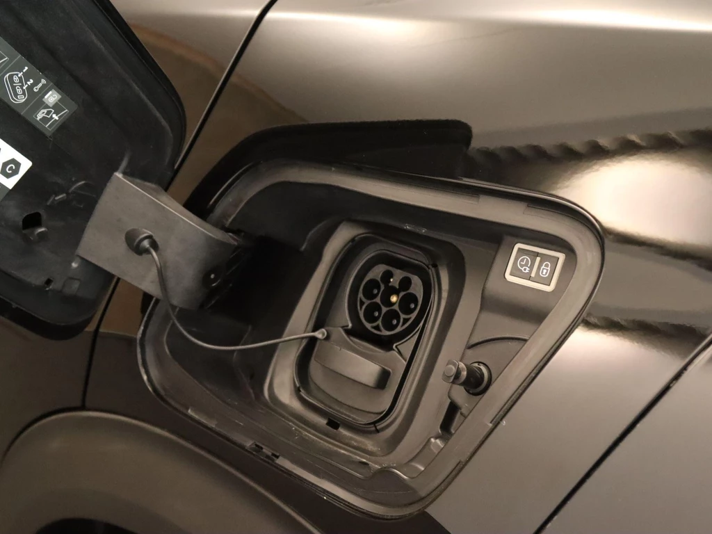 Peugeot e-2008 – foto 13