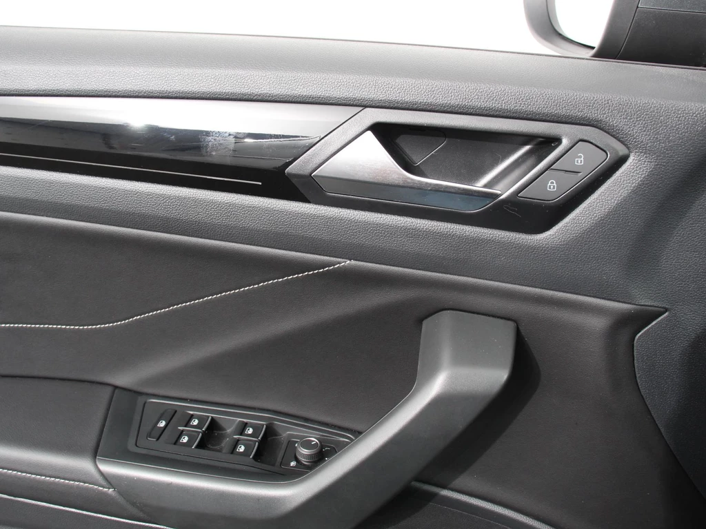 Volkswagen T-Roc – foto 13