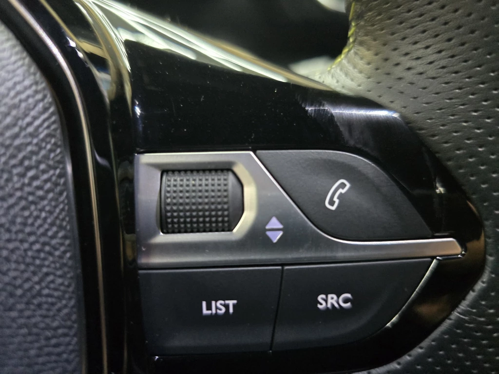 Peugeot e-2008 – foto 16