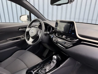 Toyota C-HR – thumbnail 13