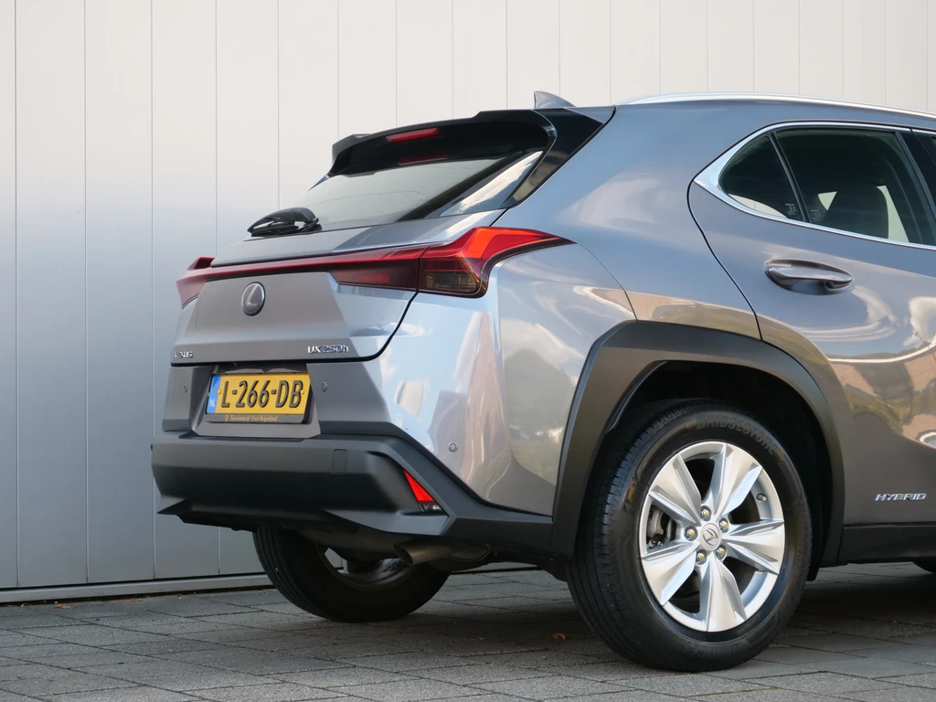 Lexus UX – foto 5