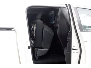 Toyota Hilux – thumbnail 11