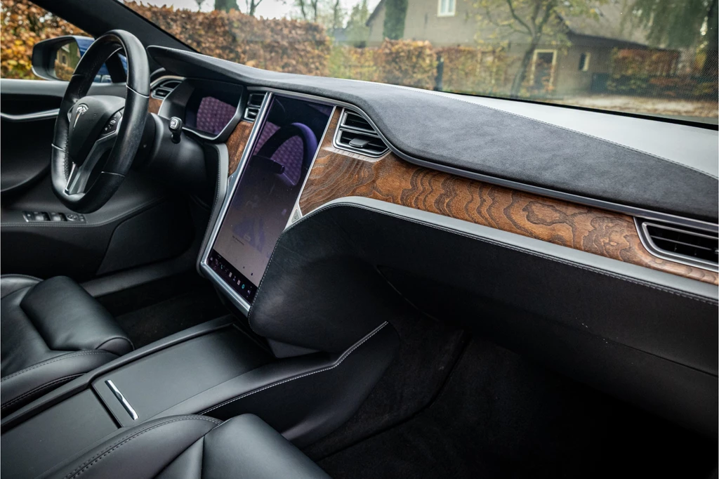 Tesla Model S – foto 18