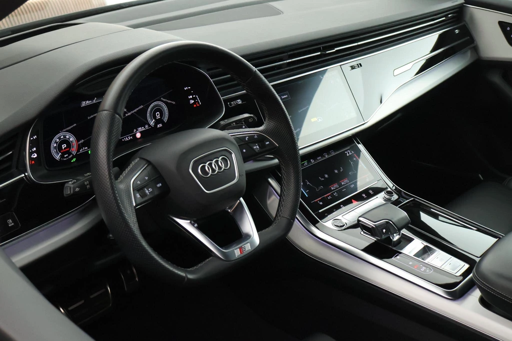 Audi Q8 – foto 8