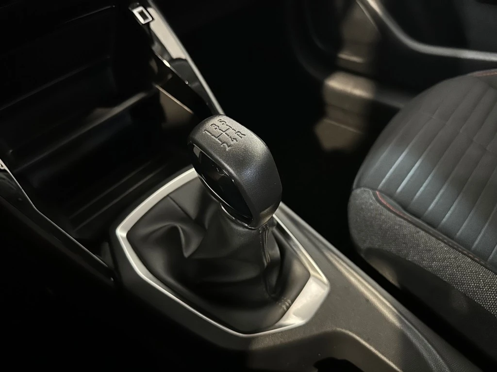 Peugeot 208 – foto 32