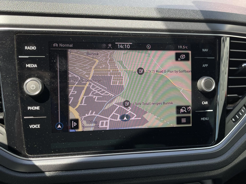 Volkswagen T-Roc – foto 16
