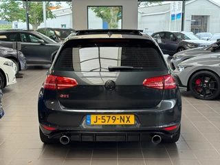 Volkswagen Golf – thumbnail 3