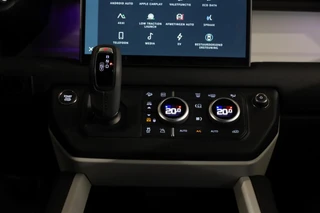 Land Rover Defender – thumbnail 32