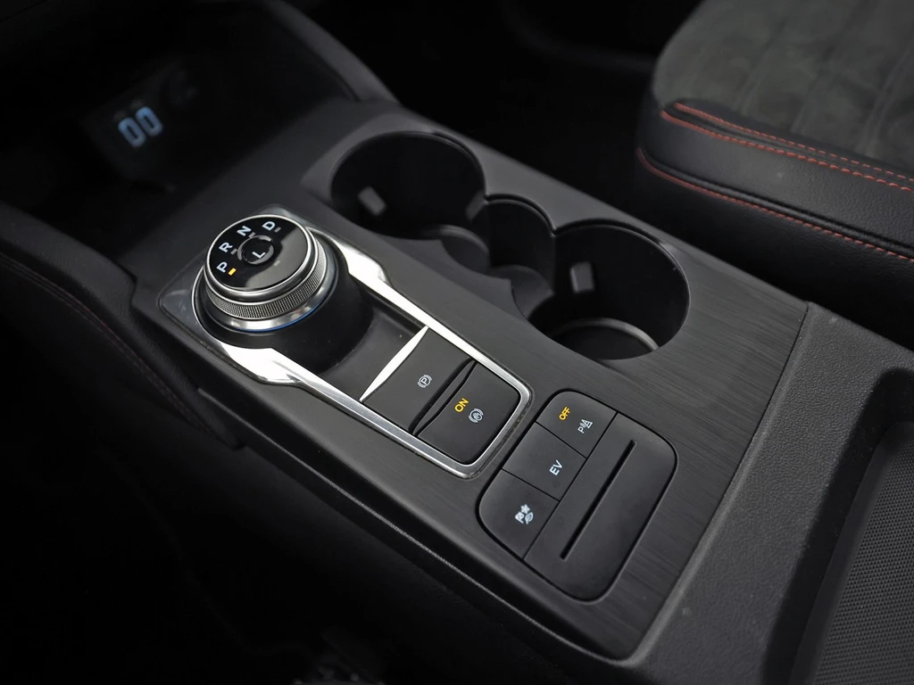 Ford Kuga – foto 13