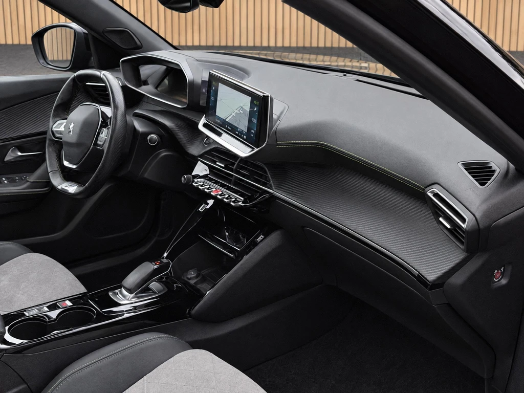 Peugeot e-2008 – foto 14