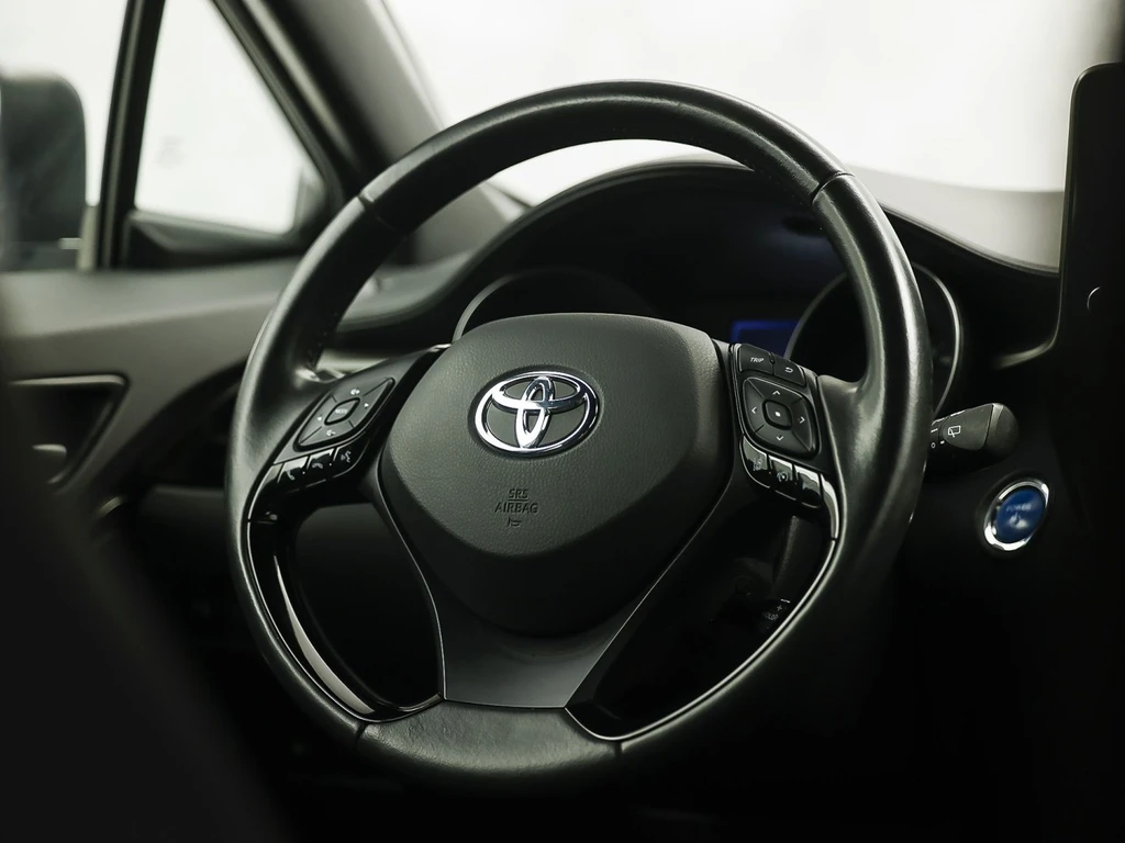 Toyota C-HR – foto 18