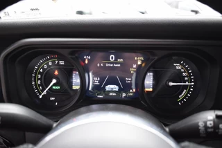 Jeep Wrangler – thumbnail 45