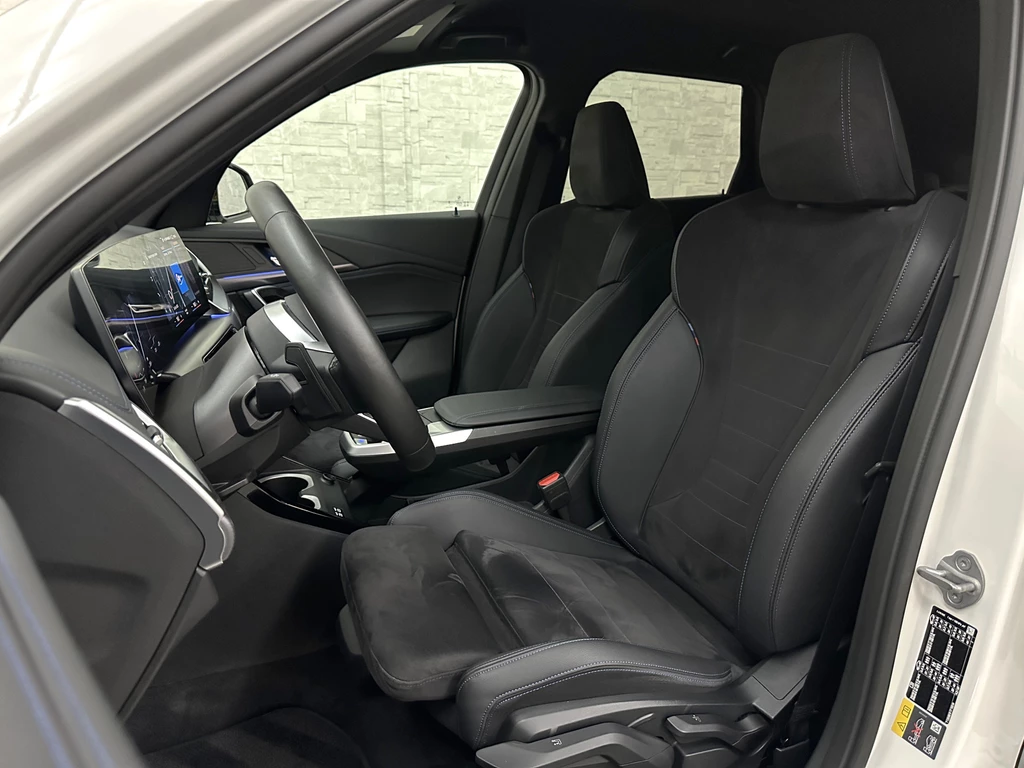 BMW iX1 – foto 12