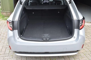 Toyota Corolla Touring Sports – thumbnail 8