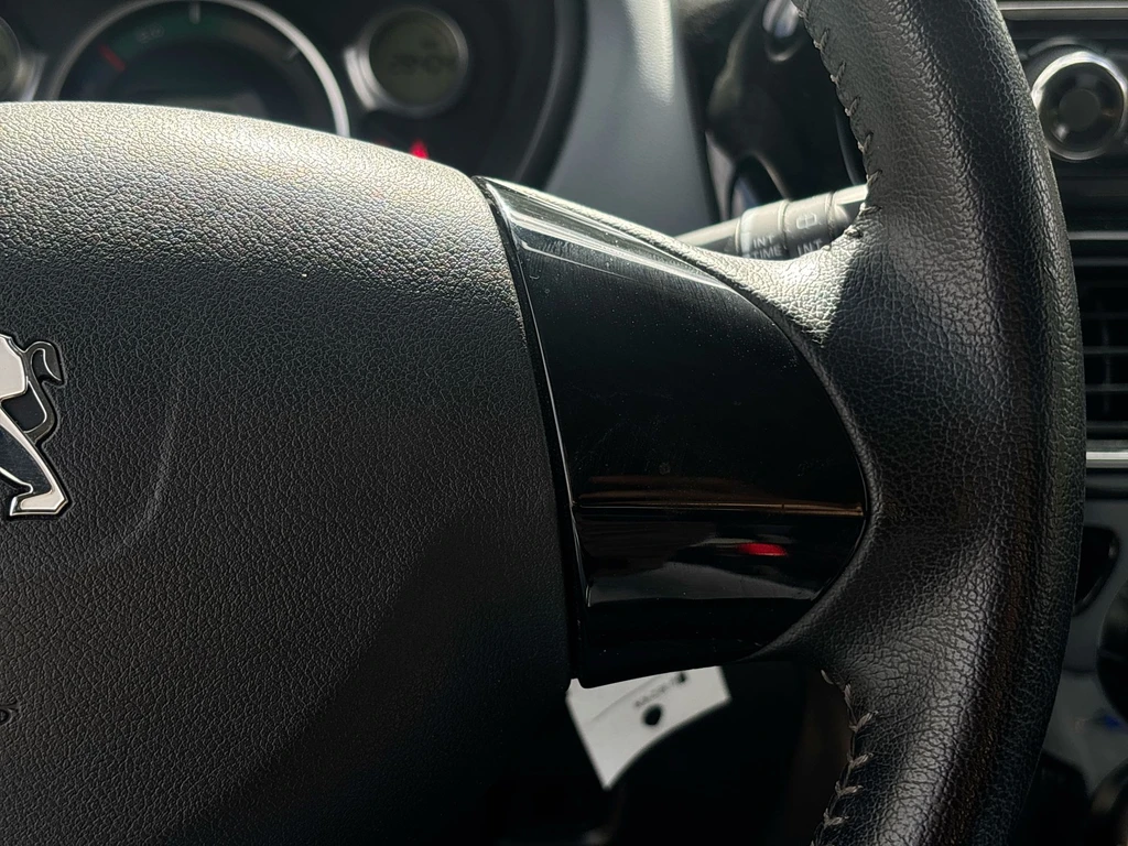 Peugeot iOn – foto 24