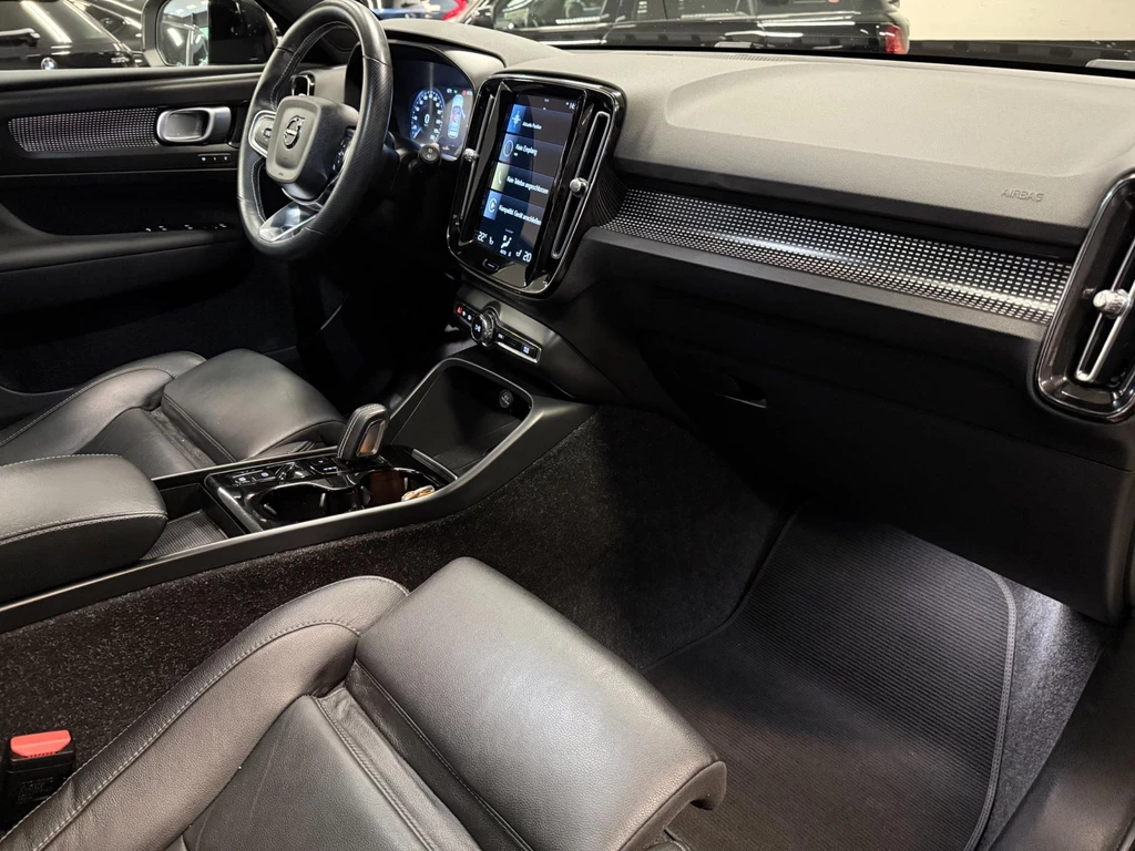 Volvo XC40 – foto 17