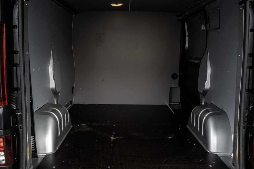 Opel Vivaro – foto 9