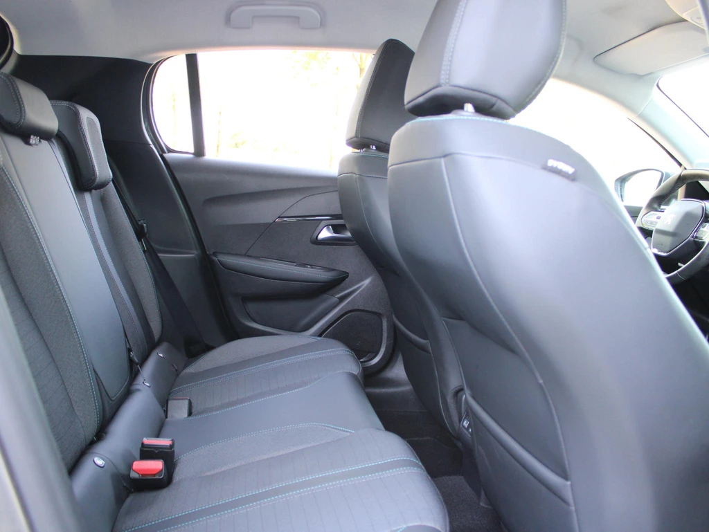 Peugeot 208 – foto 10