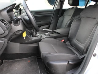 Renault Mégane Estate – thumbnail 4