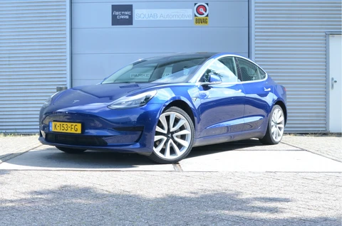 Tesla Model 3 Standard RWD Plus 60 kWh LFP accu, Trekhaak (1.00kg), 19" Alu, AutoPilot3.0